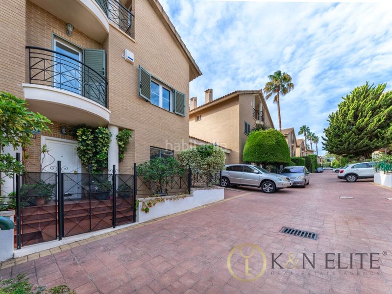 Foto 26c0b8d6-9dd1-481d-bc67-8eae871b9cc5. Casa amb aparcament piscina a Cabo de las Huertas Alicante