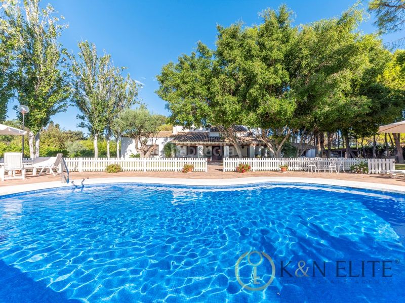 Foto a738adc6-422a-43e1-8ad5-29c122579c4b. Casa amb aparcament piscina a Alicante golf Alicante