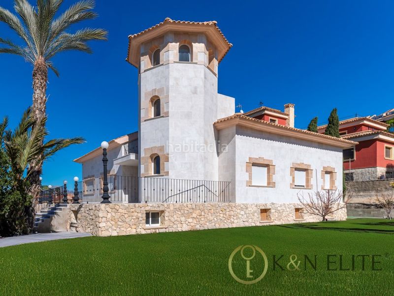 Foto 543f6da0-d5bd-4bfa-9b90-8a0b29024d96. Casa amb aparcament piscina a Santa Faz Alicante