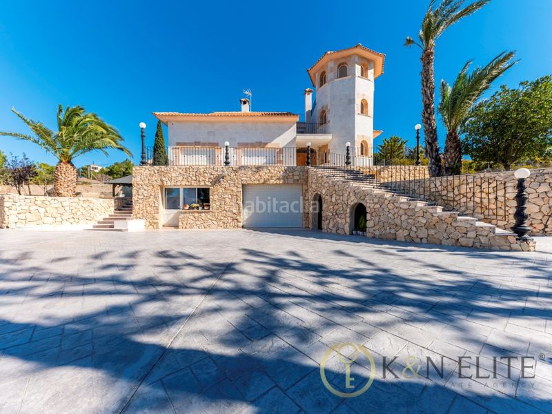 Foto e74ac40d-35a5-4bee-adc1-fad3e18ff6fe. Casa amb aparcament piscina a Santa Faz Alicante