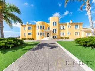 Chalet en Coloma. Extraordinaria mansi�n en la costa blanca