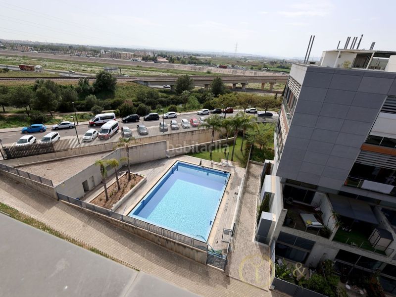 Foto 29609207-4d5d-4d80-9b03-118030f21e82. Miete loft mit parking pool in Barrio de la Luz Xirivella