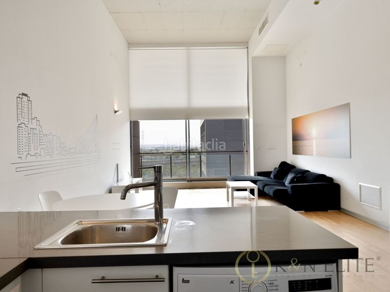 Foto 7ca0b326-d043-4359-b4d1-8d3650112a8c. Miete loft mit parking pool in Barrio de la Luz Xirivella