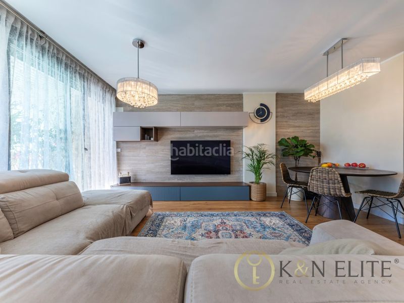 Foto 3ae9953f-7e09-4903-bd62-86cce3ad9c9d. Pis amb aparcament piscina a PAU 5 Alicante