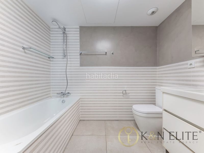 Foto 4b19431a-3dcf-4721-a611-05dc1012fb60. Pis amb aparcament piscina a PAU 5 Alicante