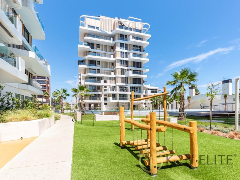 Foto f9e915d4-d7f7-41eb-9c40-01352725307a. Pis amb aparcament piscina a PAU 5 Alicante