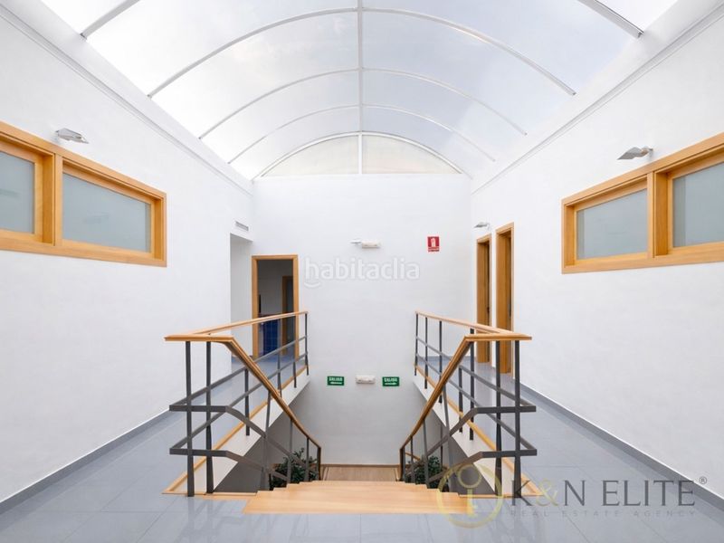 Foto a3ac427f-6db6-4d26-8b31-77a0c1fbc71f. Edifici a El Mercado Manises