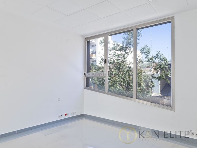 Foto fddbcccf-6981-4f45-8d6d-30c5156787c8. Edifici a El Mercado Manises