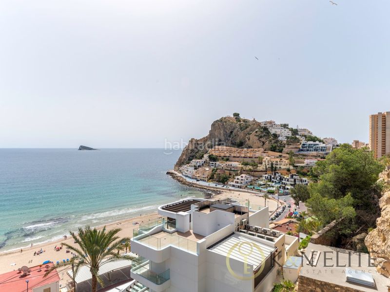 Foto afe14c21-4e2d-4fa9-ba66-9d71e33698c1. Àtic amb piscina a Playa Poniente Benidorm