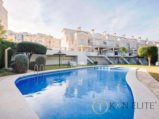 Maison  Calle britania. Una joya única en el golf de alicante
