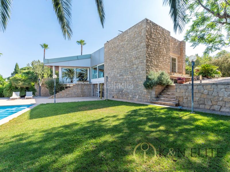 Foto a4837772-6bcf-44d9-a7b5-474c1f08e79f. Casa amb aparcament piscina a Petrer