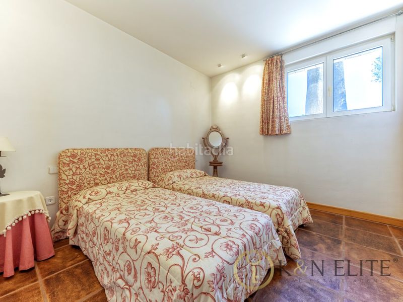 Foto aae261b6-dcaf-4775-8acf-b54d4c29ea53. Casa amb aparcament piscina a Petrer