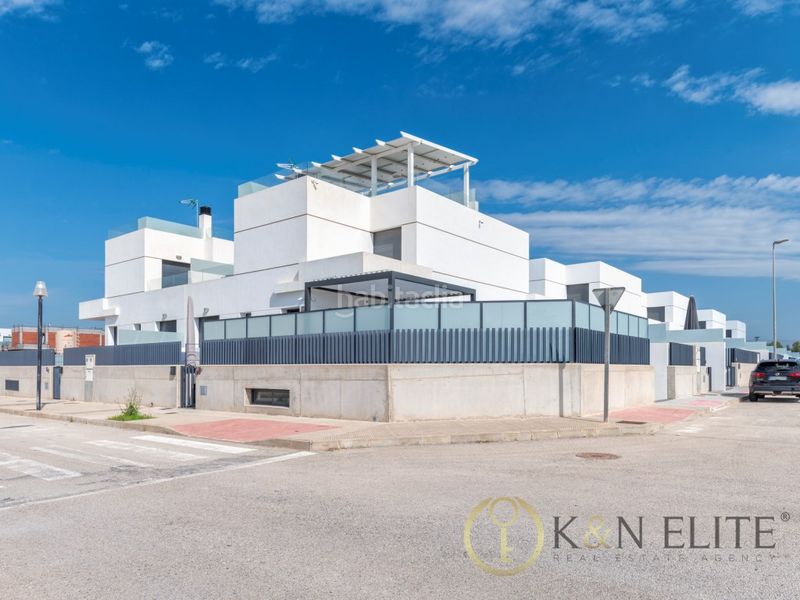 Foto 4c62e57a-2d9a-42b8-a3d3-007885730a43. Casa amb aparcament piscina a Dolores