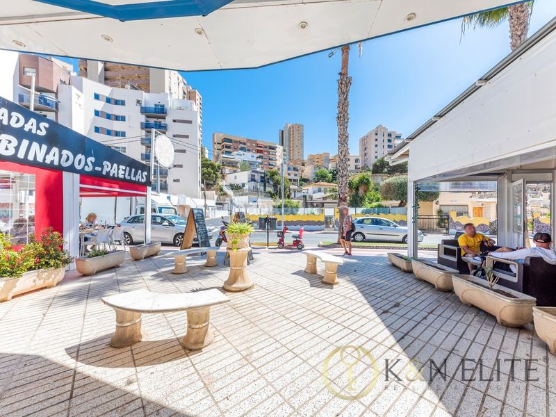 Foto b7a92e9f-1086-4e84-9186-af62a9a23748. Local comercial a Playa Poniente Benidorm