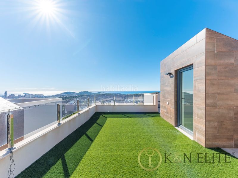 Foto 0af5cabe-f4c1-4fff-8d84-3f3ce93eab11. House with parking pool in balcón de Finestrat-terra marina Finestrat