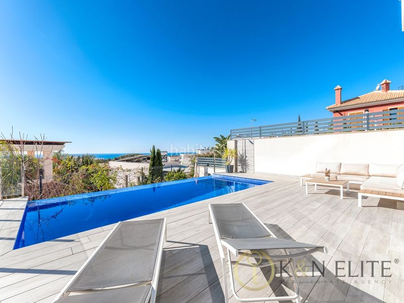 Foto 2058f7a4-33c1-4844-b648-d69406583402. House with parking pool in balcón de Finestrat-terra marina Finestrat