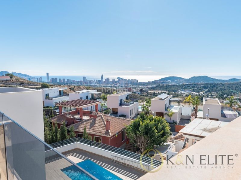 Foto 44ebfce0-4fd1-43a6-bc45-7e3b35a6d3e5. House with parking pool in balcón de Finestrat-terra marina Finestrat