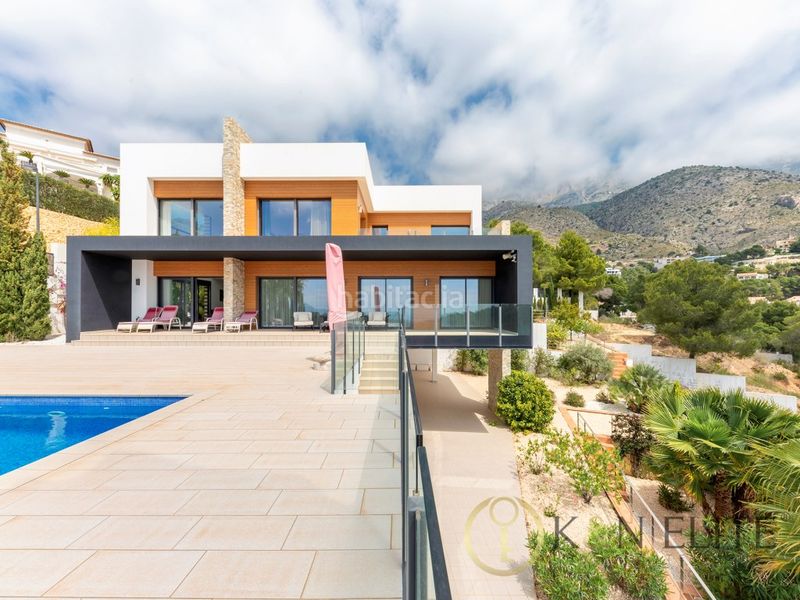 Foto 8389513d-40f9-4d3b-a21e-f6e4631d98ce. Chalet  de lujo en Altea la vella Altea