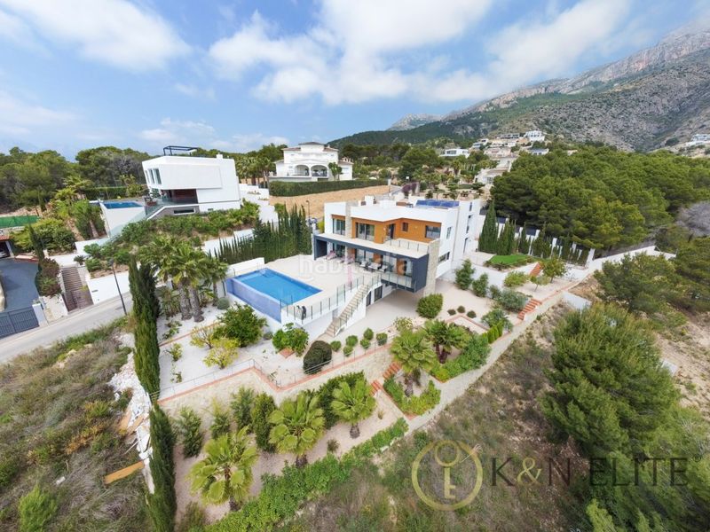 Foto 9634f85d-63bc-49a1-a635-8f5d6efdd12e. Chalet  de lujo en Altea la vella Altea