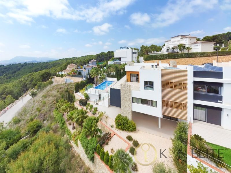 Foto c9e85ecd-e5c6-43d5-b0ee-3bfc07c06d9e. Chalet  de lujo en Altea la vella Altea