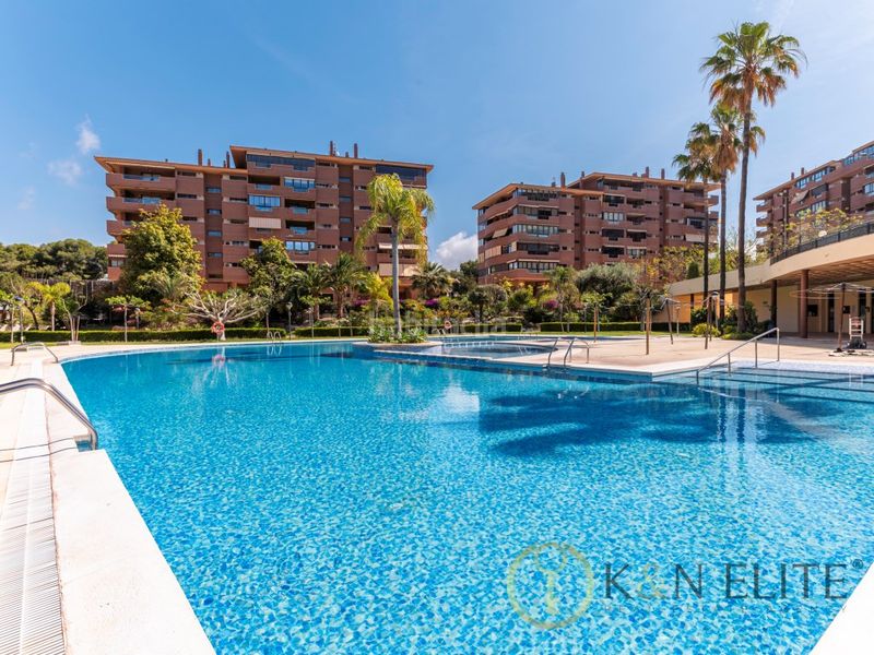Foto 3a1539df-cf25-4d63-9e04-90de20bd7513. Pis amb aparcament piscina a Vistahermosa Alicante