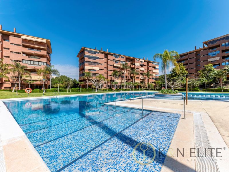 Foto aeed0450-fee8-4c56-8150-f2107ec65456. Pis amb aparcament piscina a Vistahermosa Alicante