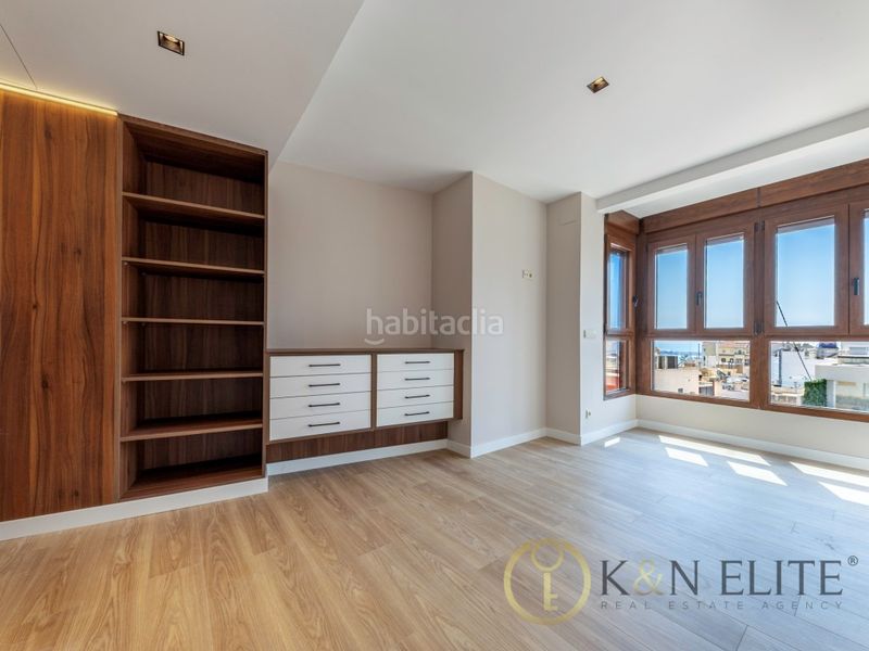 Foto 76ca7612-5375-45a3-871a-64d2d537ad0b. Pis a Barrio del Centro Alicante