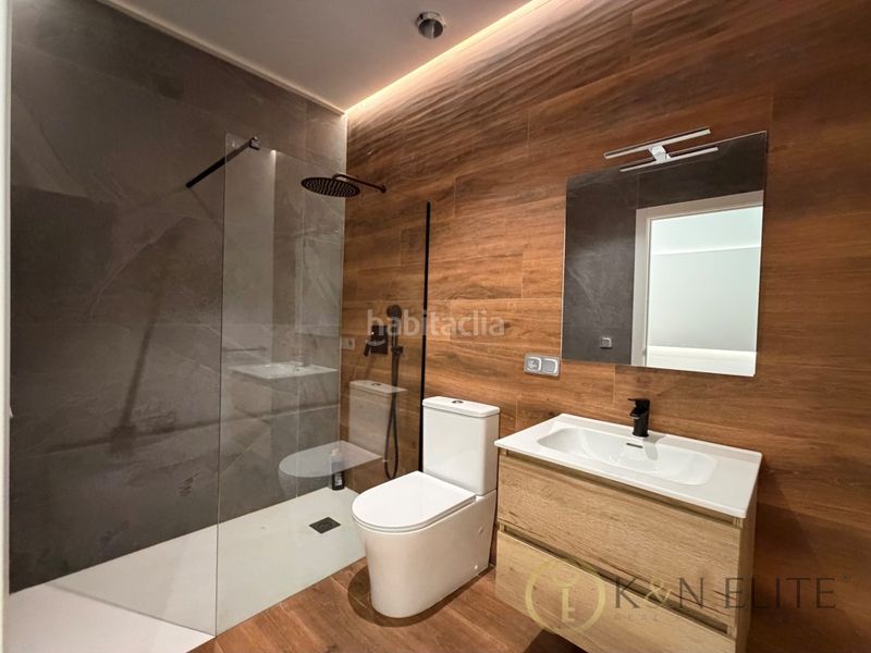 Foto db1c8c2c-ea2a-426e-bc1b-f6e51a260340. Planta baixa a El Calvari Valencia