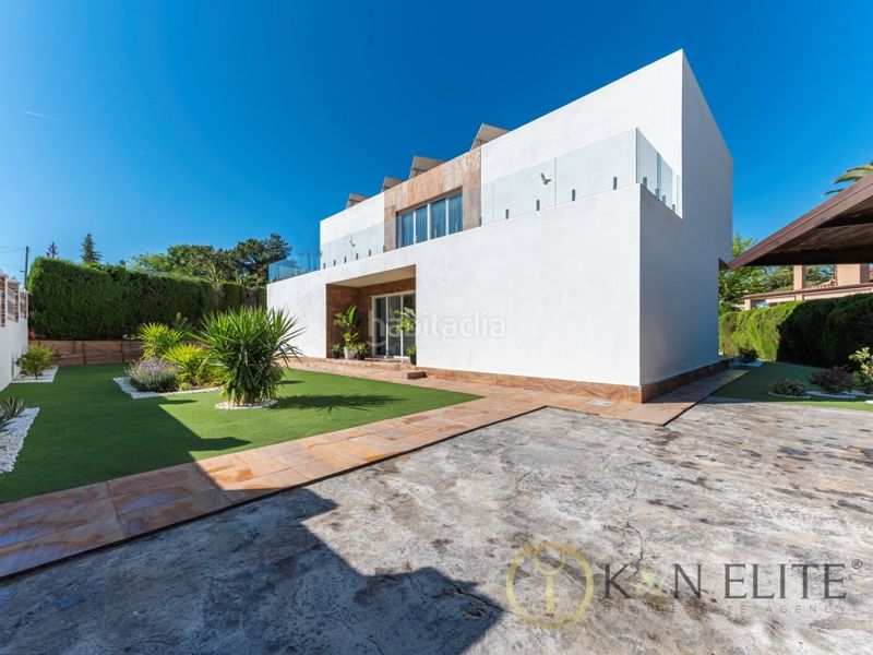 Foto 5f964e5d-d341-4c14-bfc0-5e9600ae1264. Casa con parcheggio piscina in Petrer