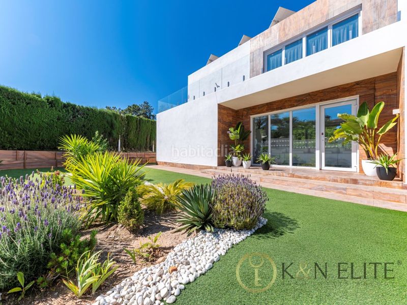 Foto d4ef9885-8783-4656-9b94-059cb9b1e010. Casa con parcheggio piscina in Petrer