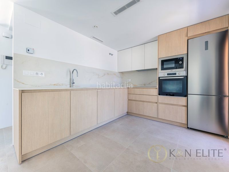Foto d88da444-8d37-49a6-8f8f-95925a6caeb6. Casa aparellada amb aparcament piscina a Coloma Nucia (la)
