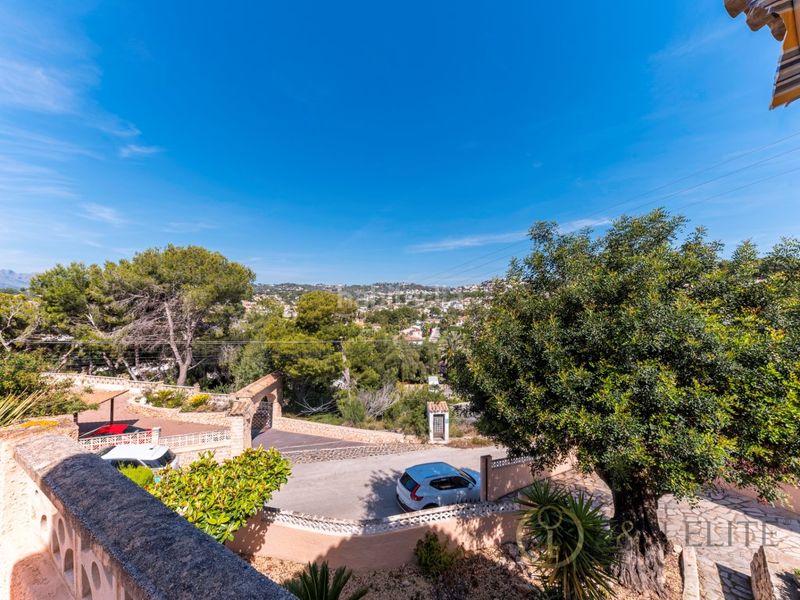 Foto 2cb1b625-dd48-4417-a469-ddde684cbfb7. Casa amb calefacció aparcament piscina a Cala Advocat-Baladrar Benissa