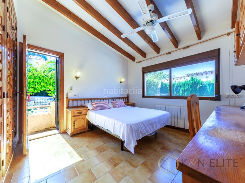 Foto fdfbc9df-0c44-4fa4-8483-bba1c8c2ceba. Casa amb calefacció aparcament piscina a Cala Advocat-Baladrar Benissa