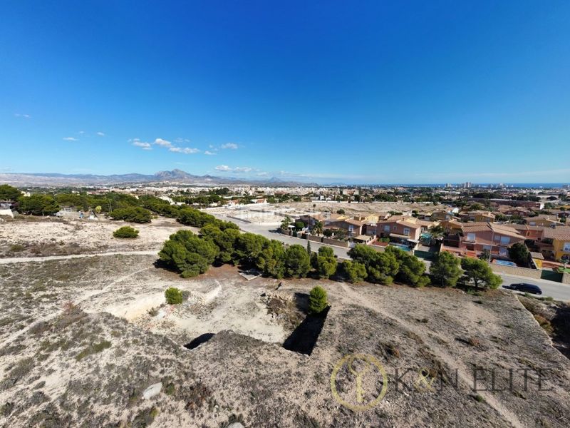 Foto c12ba000-8ec2-45bc-8d90-f5f9b737ba3d. Terreny residencial a Centro Mutxamel