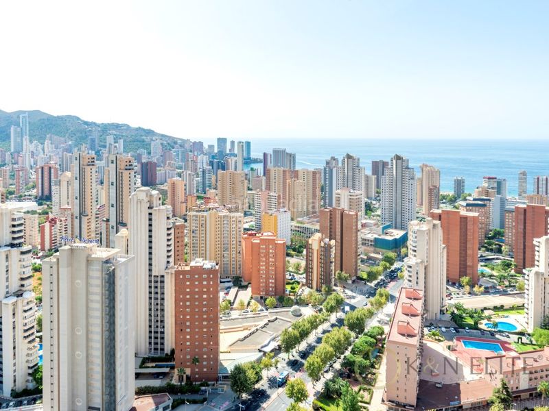 Foto b6aa8d3d-eeeb-499d-8bc8-a76427ce2bdb. Pis amb calefacció aparcament piscina a Juzgados - Plaza de Toros Benidorm