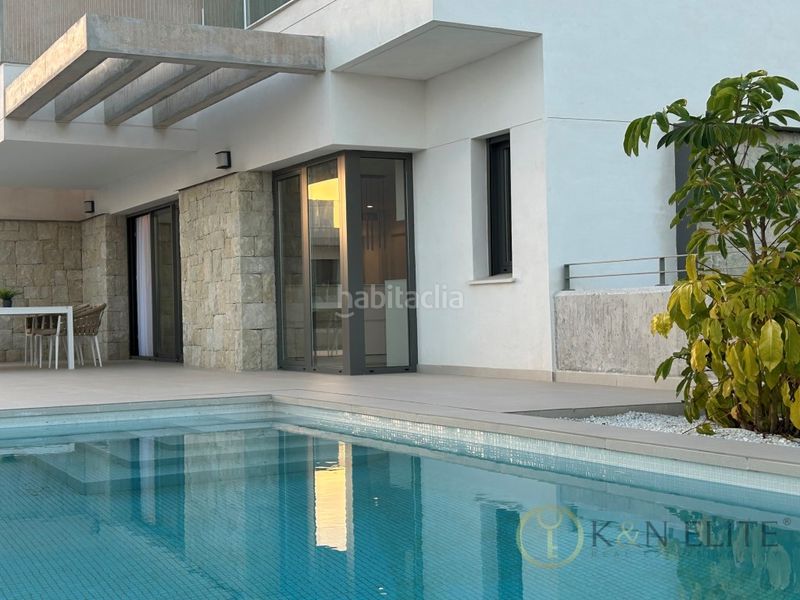 Foto cda09cf7-fec2-493f-9dea-f307e725e570. Casa amb aparcament piscina a Golf Bahía Finestrat
