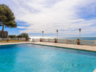 Piso  Carrer de brussel·les. Espectacular piso en primera línea de mar en la costa dorada