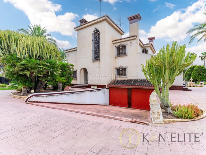 Foto 650551b7-e7ed-4b16-aafd-8b37a1893876. Casa amb aparcament piscina a Alzabares Elche / Elx