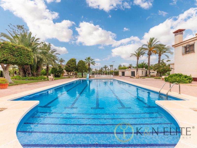 Foto fb0ef774-9fb7-4e5b-936d-a33e2166d95a. Casa amb aparcament piscina a Alzabares Elche / Elx