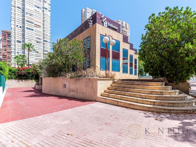 Foto 30af0712-e425-4c34-9dbd-947d124c495f. Edifici a Juzgados - Plaza de Toros Benidorm