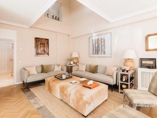 Casa aparellada a Calle Alvaro Caballero
