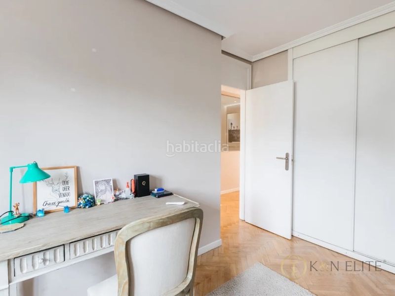 Foto de60fd04-a4b9-405a-817f-8dc173e2d485. Casa aparellada amb aparcament piscina a La Florida - El Plantío Madrid