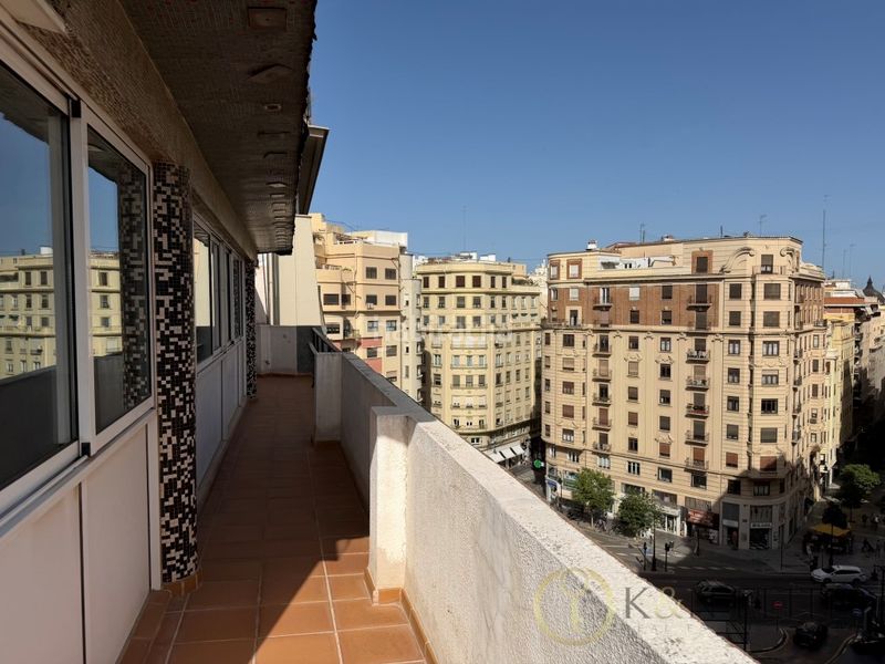 Foto 8630f877-c4cd-4555-a495-90e4644dbeb6. Àtic a El Pilar Valencia