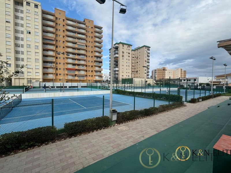 Foto 9c3d6de3-e922-49ba-855b-2e55a6da612f. Lloguer pis amb aparcament piscina a Mareny Blau Sueca