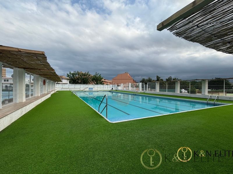 Foto f6e77c39-f3e3-4493-93af-82b79af8c127. Lloguer pis amb aparcament piscina a Mareny Blau Sueca