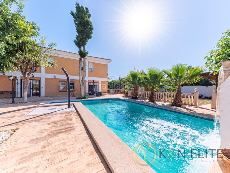 Foto 54260a46-34ee-4cb2-9192-71f7e6b918bc. Casa amb aparcament piscina a La Huerta Mutxamel