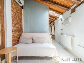 Etagenwohnung in Calle Manuela Malasaña