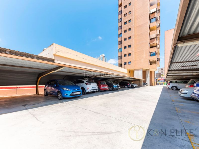 Foto 38a6e3c4-0f6c-40c0-a651-5a08d04779f8. Pis amb aparcament a Playa Poniente Benidorm