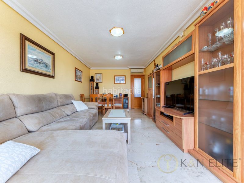 Foto 43a6d465-4b6d-4a96-9832-71a546b05a65. Pis amb aparcament a Playa Poniente Benidorm