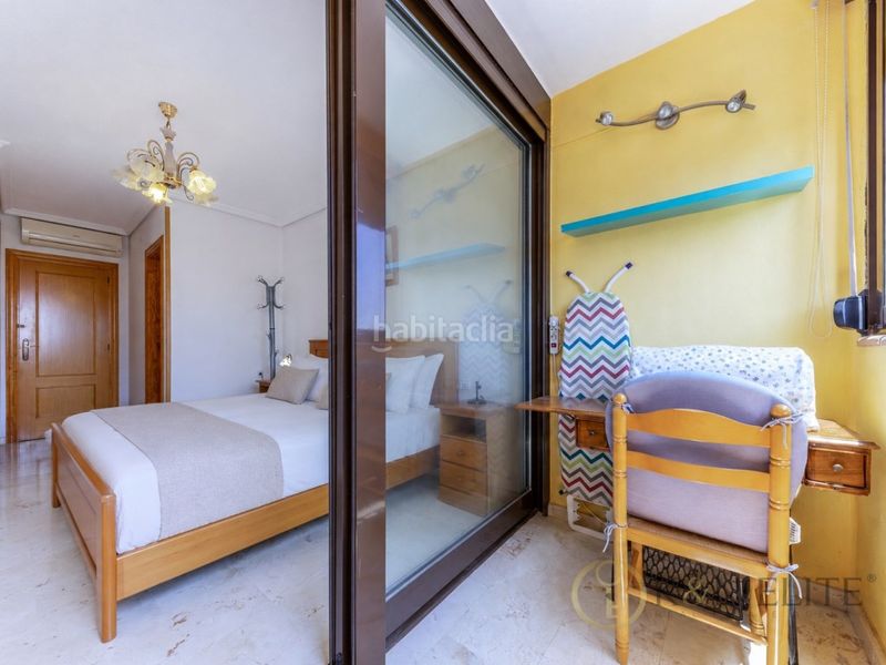 Foto f3312daa-b068-47ff-ae4a-a6fcb1568d01. Pis amb aparcament a Playa Poniente Benidorm